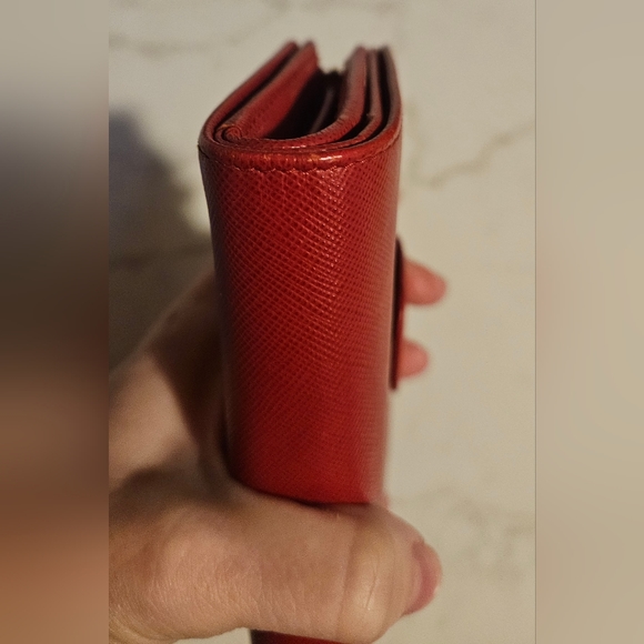 EUC PRADA WALLET - Picture 6 of 16